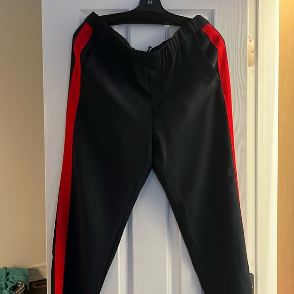 Dress pants - Picture 1 of 4